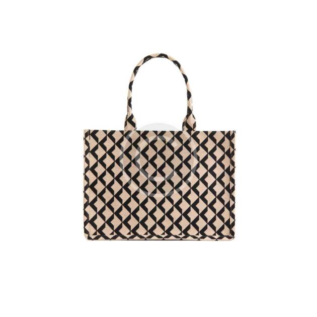 Elegant purse